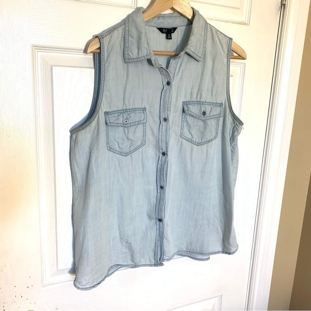 Buffalo David Bitton Light Blue Sleeveless Shirt – Women’s Size L